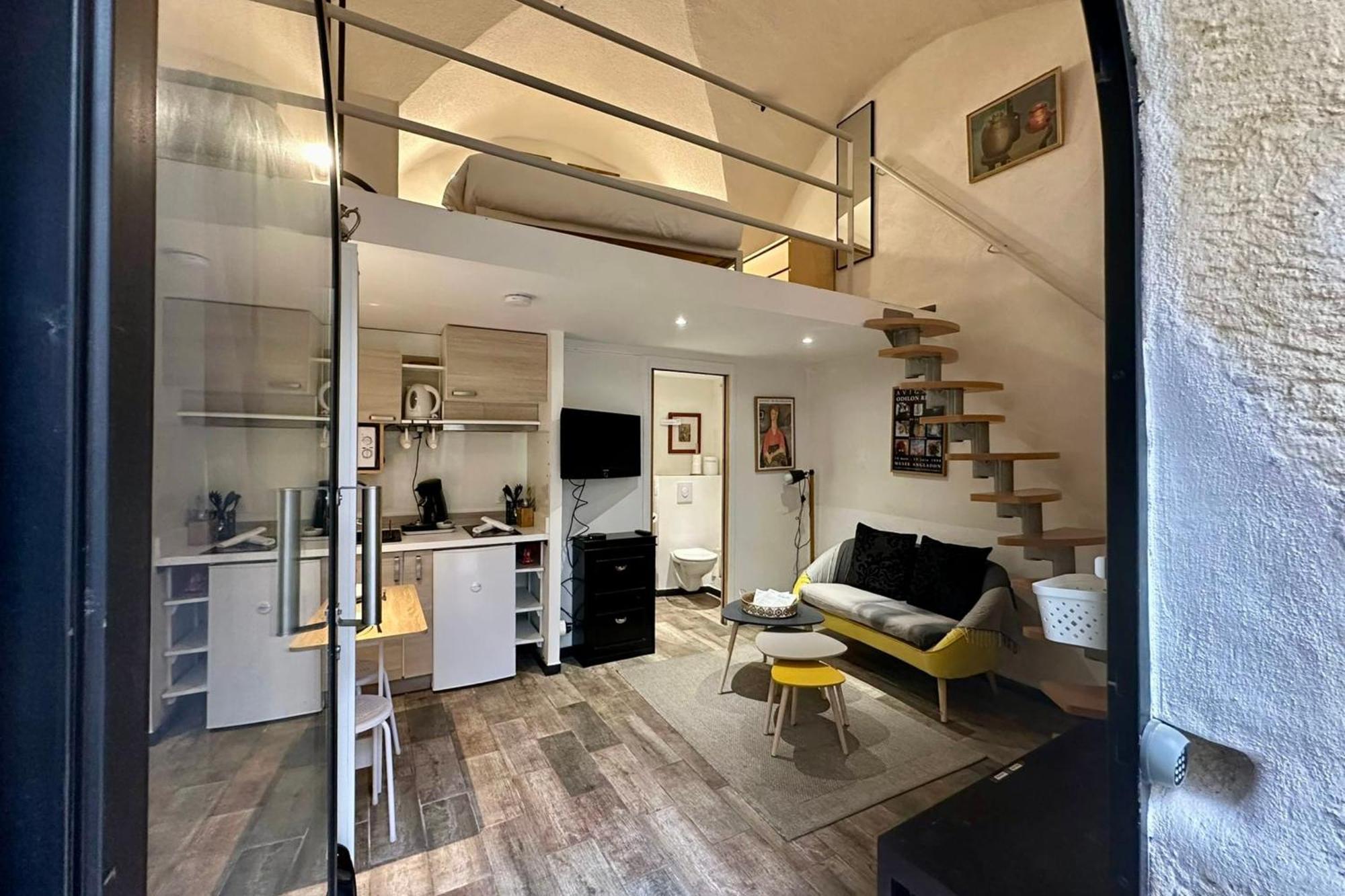 Charming Little Duplex Historic Center! * Montpellier