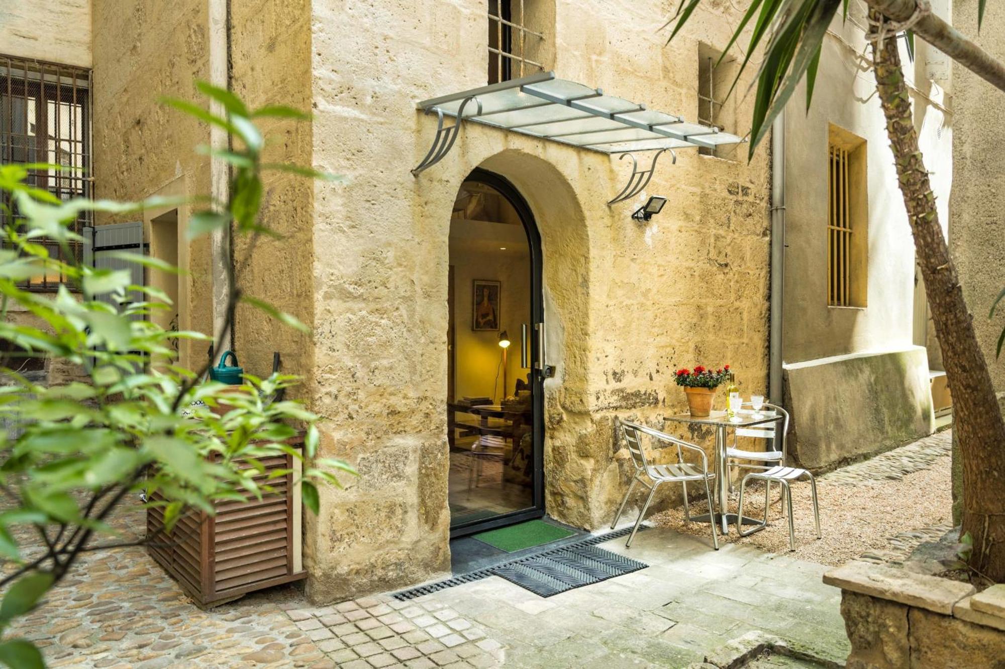 Apartment Charming Little Duplex Historic Center!