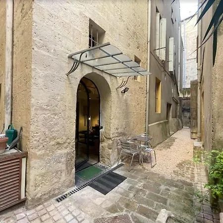 L'Ecusson - Duplex With Exterior! Apartamento Montpellier Exterior foto